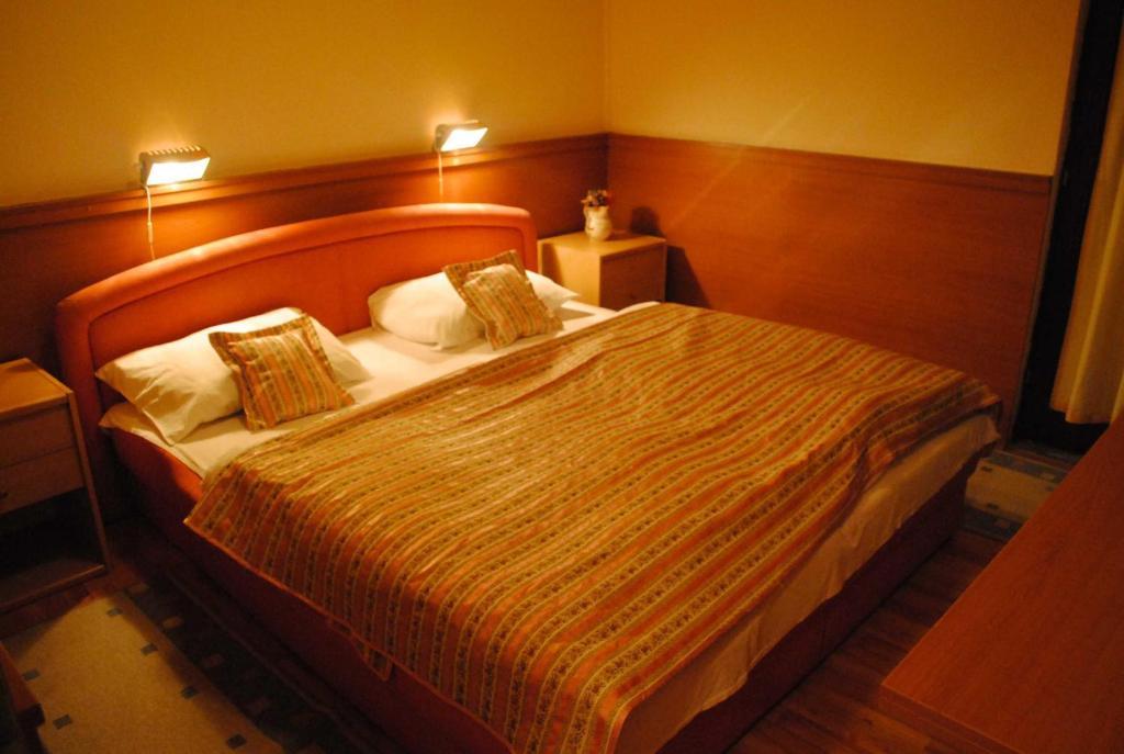 Motel Kiwi Grude 客房 照片