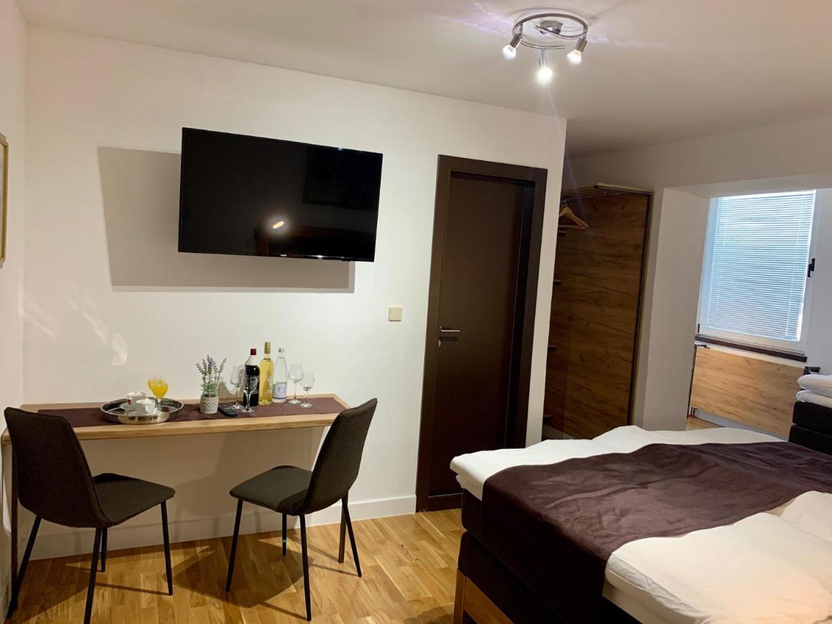 Motel Kiwi Grude 外观 照片
